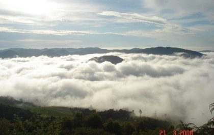 Vista da cidade de São Ludgero encoberta pela neblina